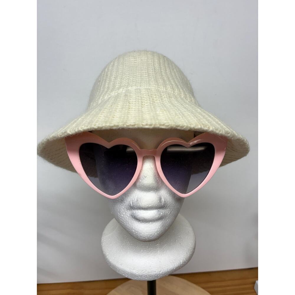 Y2K GAP Cream Knit Bucket Hat Satin Lined Cozy Minimalist Cloche Style Winter